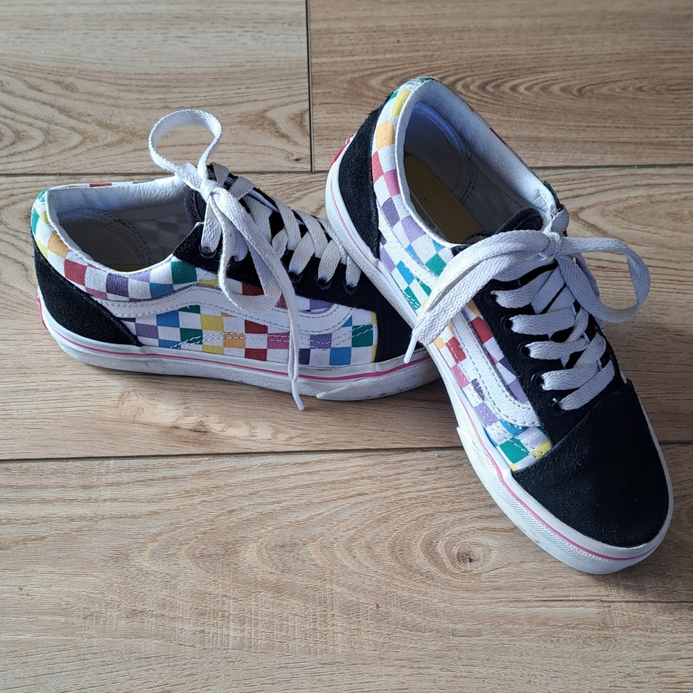 Vans old skool lace rainbow checker sneakers kids size 2